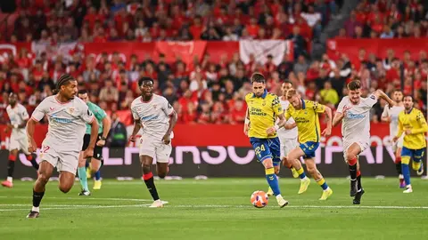 Adnan Januzaj en el Sevilla FC - UD Las Palmas | Salvador L&oacute;pez Medina para El MIRA