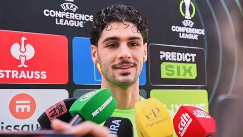 Johnny Cardoso en el Media Day del Real Betis previo a la final de Conference League | Salvador L&oacute;pez Medina para El MIRA