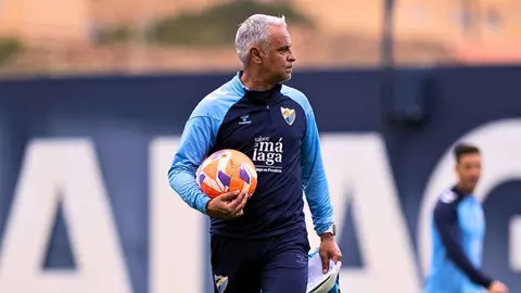 Sergio Pellicer se olvida de las renovaciones del M&aacute;laga CF y solo quiere ganar