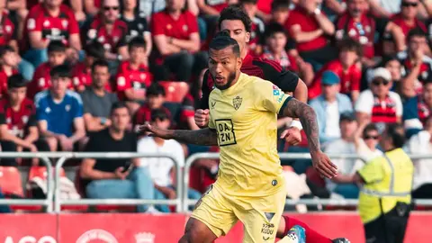 Luis Su&aacute;rez en el CD Mirand&eacute;s - UD Almer&iacute;a | UDA