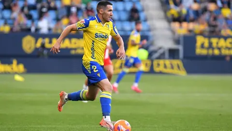 Joseba Zaldua, lateral derecho del C&aacute;diz CF | CCF