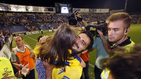 Dani G&uuml;iza celebra el ascenso del C&aacute;diz CF ante el H&eacute;rcules de Alicante