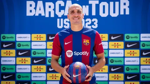 Oriol Romeu durante su presentaci&oacute;n con el FC Barcelona | FCB