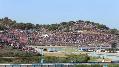 Aficionados en el Circuito de Jerez