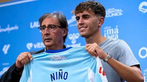 Dise&ntilde;o sinAdri&aacute;n Ni&ntilde;o aterriza en el M&aacute;laga CF sin miedo t&iacute;tulo