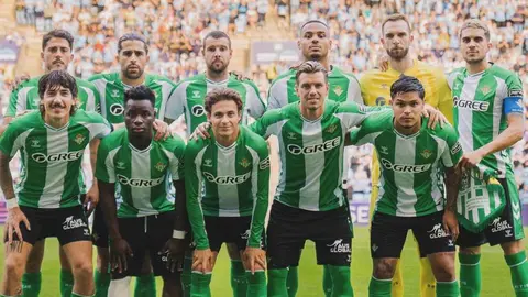 Alineaci&oacute;n del Real Betis en el partido ante el Coventry City | @RealBetis