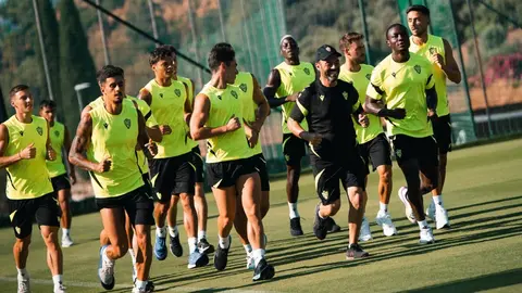 Los jugadores de la UD Almer&iacute;a entrenan durante la pretemporada | UDA