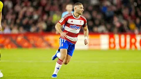 Shon Weissman durante un partido con el Granada CF | GCF