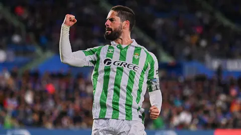 Isco Alarc&oacute;n celebra un gol con el Real Betis | Salvador L&oacute;pez Medina para El MIRA
