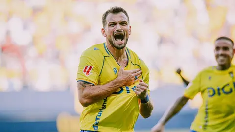 Iuri Tabatadze celebra con rabia su gol en el C&aacute;diz CF - Albacete | CCF