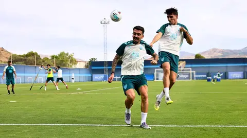 El M&aacute;laga CF sigue prepar&aacute;ndose para el Huesca sin Izan Merino ni Dani S&aacute;nchez
