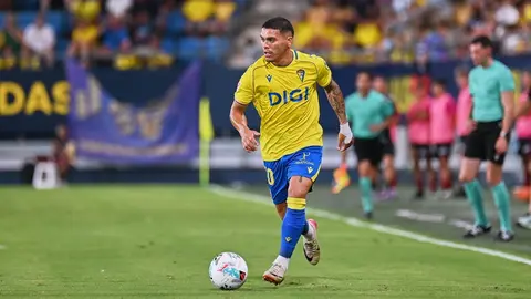 Brian Ocampo en el C&aacute;diz CF - CD Mirand&eacute;s | Salvador L&oacute;pez Medina para El MIRA