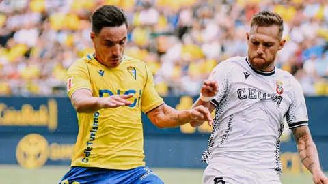 Iza Carcel&eacute;n en el C&aacute;diz CF - AD Ceuta | CCF