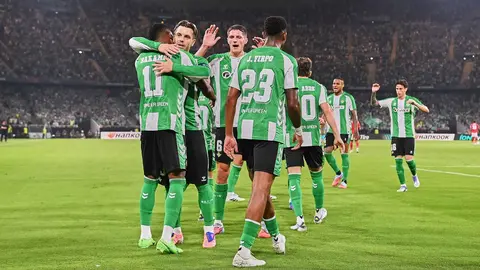 Los jugadores del Real Betis en el partido ante el Nottingham Forest | Salvador L&oacute;pez Medina para El MIRA