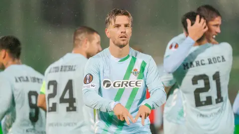 Lo Celso celebra su gol en el Ludogorets - Real Betis | @RealBetis