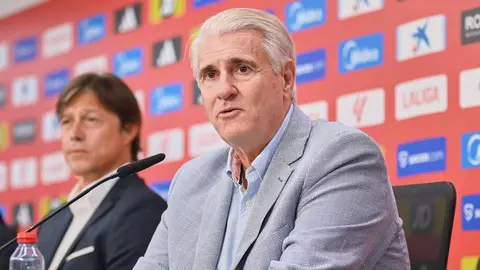 Antonio Cord&oacute;n en la presentaci&oacute;n de Mat&iacute;as Almeyda con el Sevilla FC | Salvador L&oacute;pez Medina para El MIRA