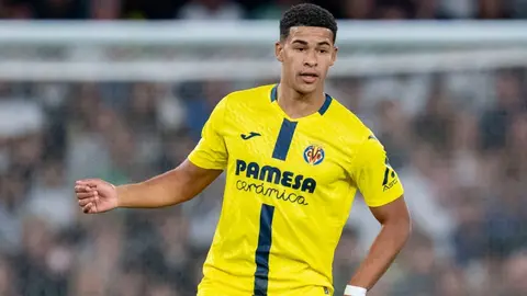 Santiago Mouri&ntilde;o durante un partido de Champions League con el Villarreal CF | VCF