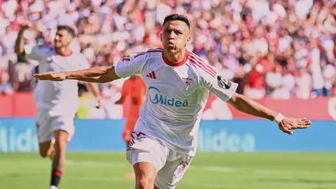 Alexis S&aacute;nchez celebra su gol en el Sevilla FC - FC Barcelona | Salvador L&oacute;pez Medina para El MIRA