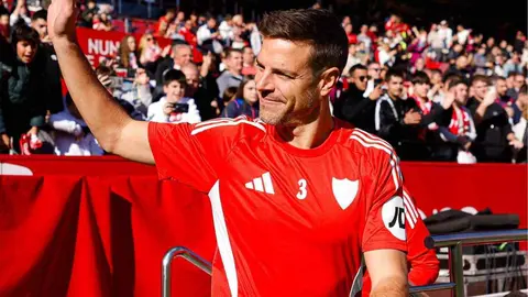 C&eacute;sar Azpilicueta en el entrenamiento a puertas abiertas previo a El Gran Derbi | @SevillaFC