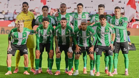 Alineaci&oacute;n del Real Betis ante el Sevilla FC | Salvador L&oacute;pez Medina