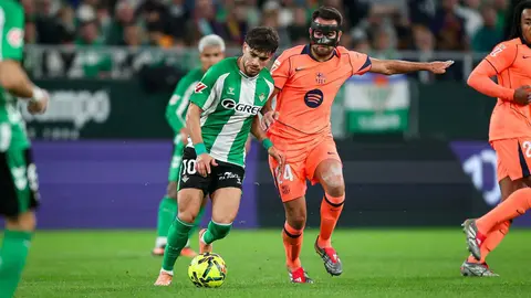 Abde y Eric Garc&iacute;a en el Real Betis - FC Barcelona | El MIRA