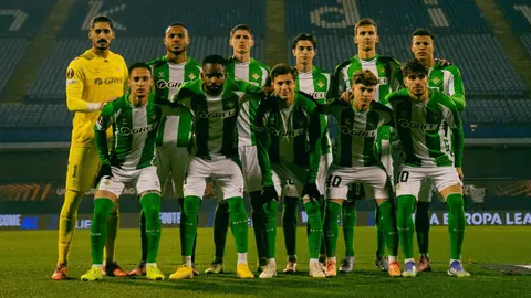 Alineaci&oacute;n del Real Betis ante el Dinamo Zagreb | @RealBetis