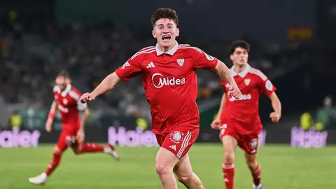 Oso en el Real Betis - Sevilla FC | Salvador L&oacute;pez Medina