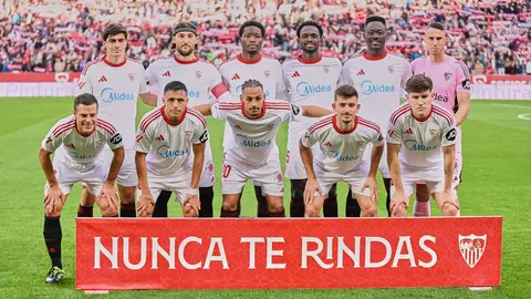 Alineaci&oacute;n del Sevilla FC ante el Rayo Vallecano | Salvador L&oacute;pez Medina