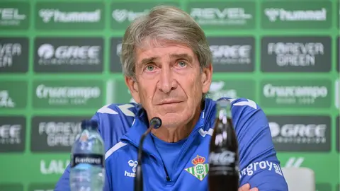 Manuel Pellegrini en rueda de prensa | Salvador L&oacute;pez Medina para El MIRA