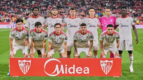 Alineaci&oacute;n del Sevilla FC en el partido ante el Atl&eacute;tico de Madrid | Salvador L&oacute;pez Medina