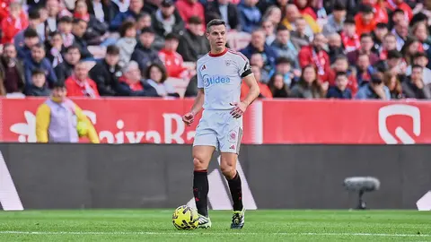 C&eacute;sar Azpilicueta en el Sevilla FC - Girona | Salvador L&oacute;pez Medina