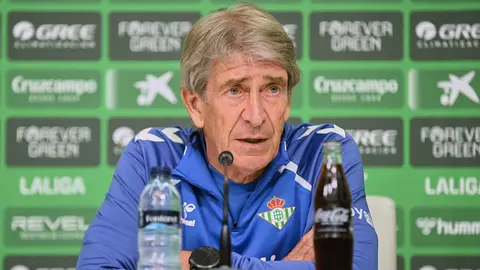 Manuel Pellegrini, entrenador del Real Betis | Salvador L&oacute;pez Medina