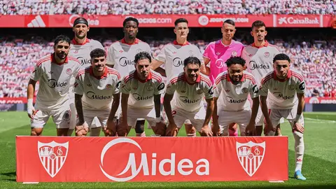Alineaci&oacute;n del Sevilla FC ante el Espanyol | Salvador L&oacute;pez Medina