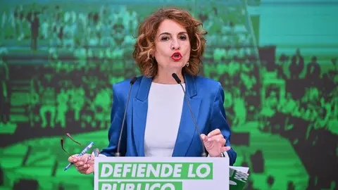 Montero, el foco de la polarización en campaña: "Se ha dedicado durante siete años a aislar Andalucía"