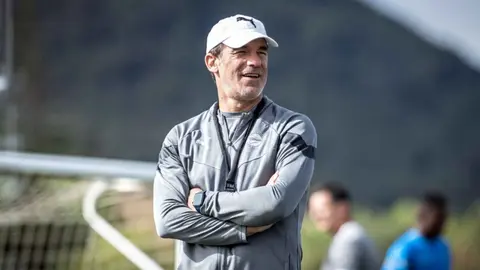 Luis García Plaza, nuevo entrenador del Sevilla FC hasta 2027