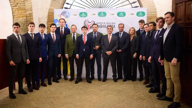 Los carteles de Sevilla y Madrid están en la calle