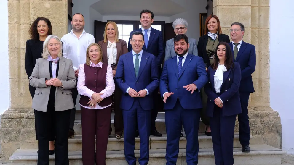 Juanma Moreno en Arcos de la Frontera | Mart&iacute;n