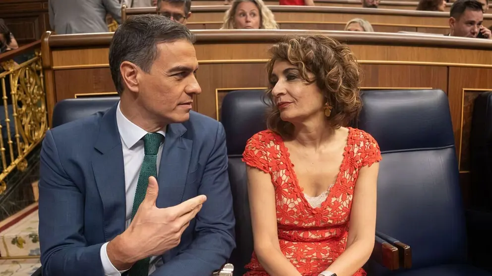 Carlos Herrera se&ntilde;ala a Mar&iacute;a Jes&uacute;s Montero como el rostro m&aacute;s fiel del sanchismo: &ldquo;No hay m&aacute;s sanchista en el Gobierno que ella&rdquo;