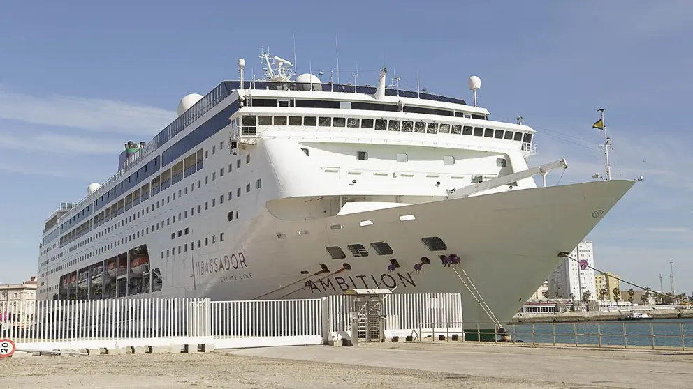 El Puerto de C&aacute;diz encara junio con 34 escalas de cruceros tras un mayo muy intenso