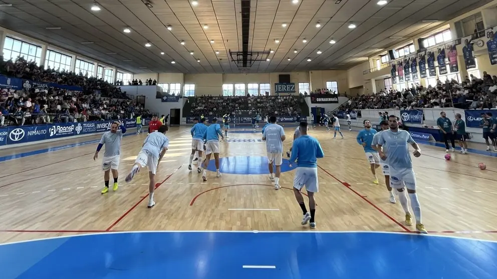 Xerez Toyota Nimauto en el polideportivo Ruiz Mateos