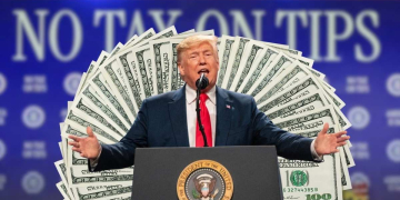 Trumps promises no tips on taxes