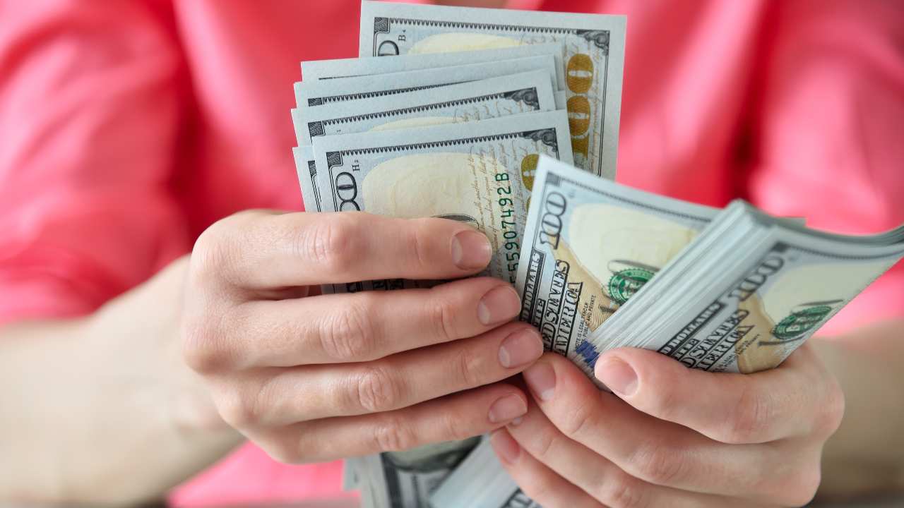 Why is there a new SSI payment on May 30, 2025?