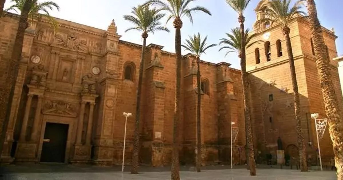 Qué ver en Almería: estos son los lugares que no pueden faltar en tu visita.