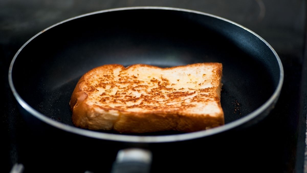 Preparación de pan para torrijas 2