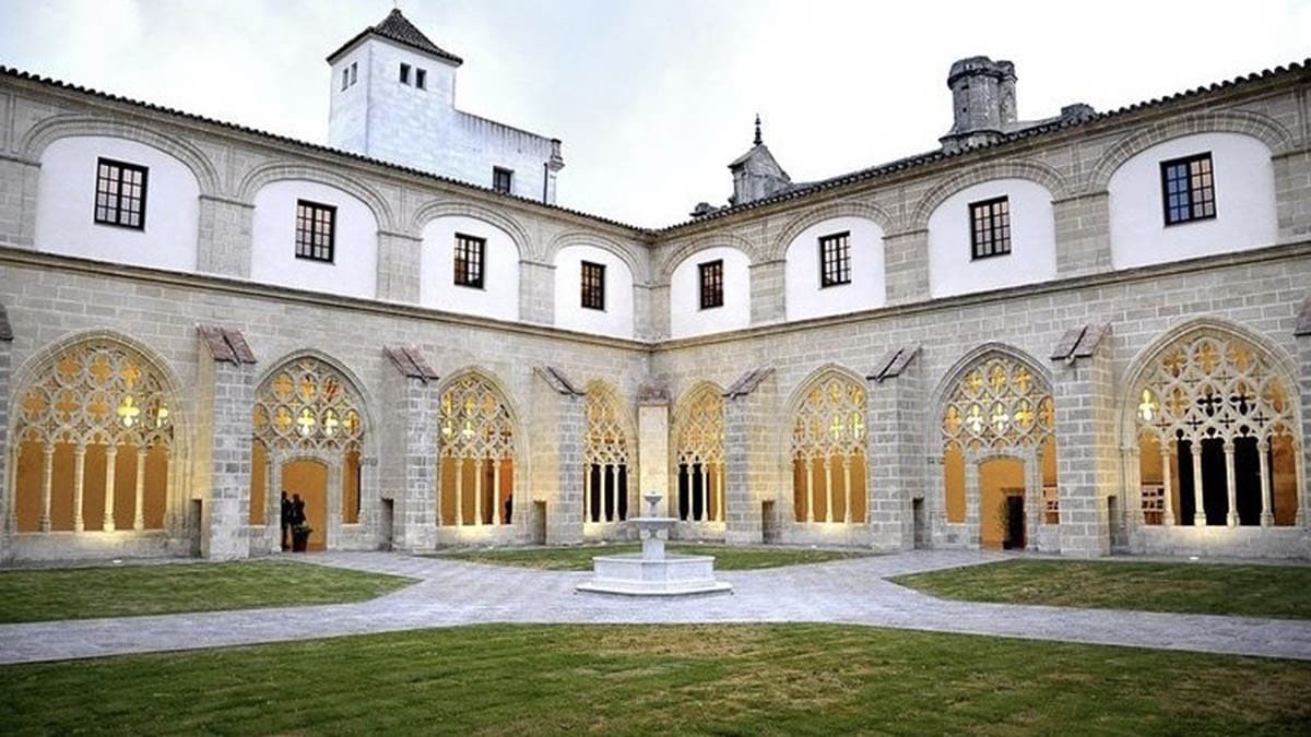 Claustros Santo Domingo <a data-cke-saved-href='https://www.elmira.es/seccion/jerez/' href='https://www.elmira.es/seccion/jerez/'
title='Jerez' target='_blank'>Jerez</a>