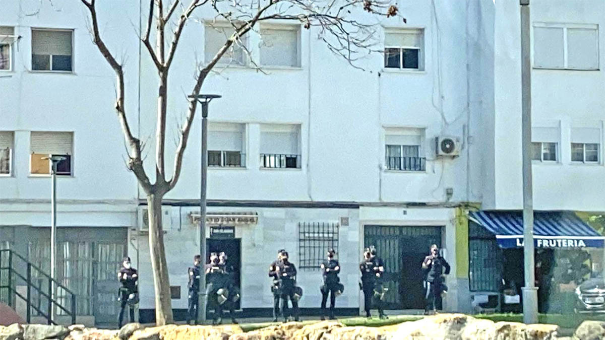 Redada policía en Icovesa - Jerez de la Frontera - EL MIRA