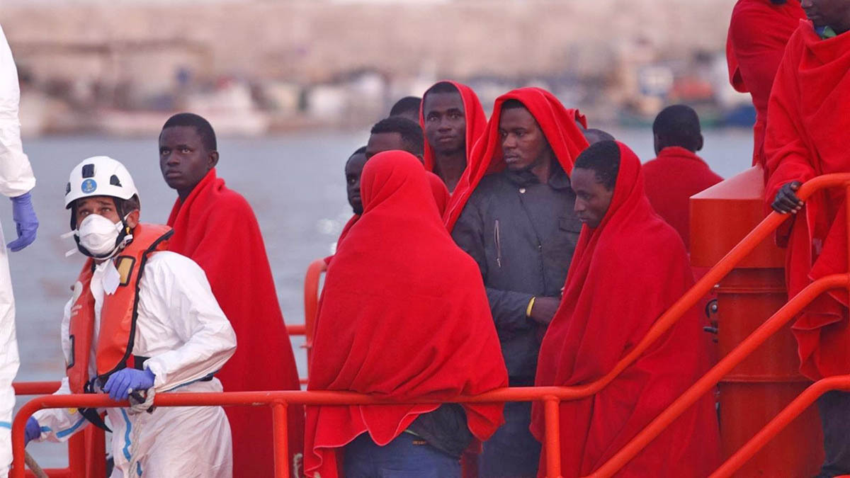 Personas inmigrantes atendidas por Cruz Roja en la costa andaluza | Europa Press