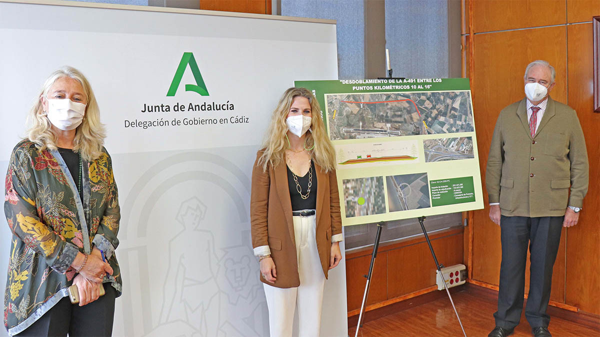 Ana Mestre, delegada de la Junta, adjudica la redacción del proyecto para el desdoble de la A-491 entre Rota y El Puerto