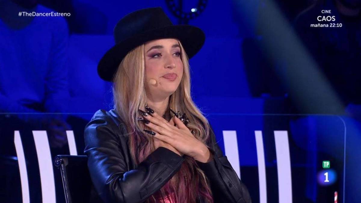 Lola Índigo The Dancer