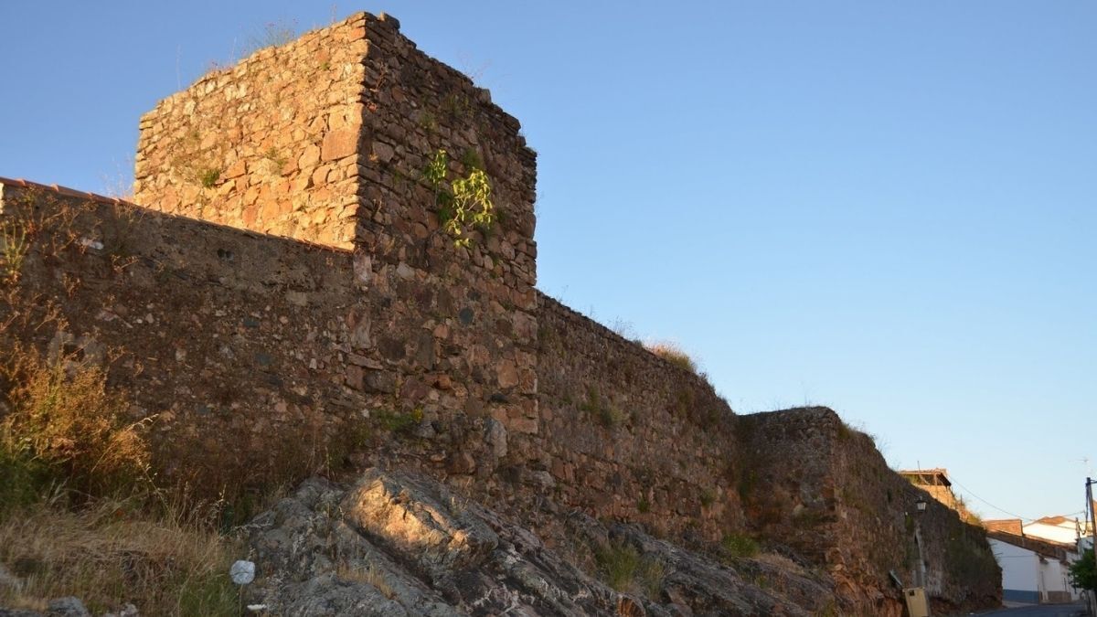 Castillo de Cumbres de San Bartolomé en Huelva